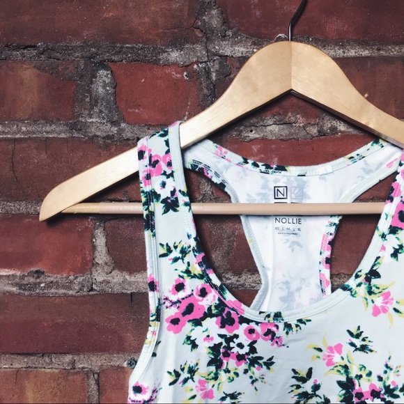 PacSun Tops - Nollie Floral Cropped Tank Top